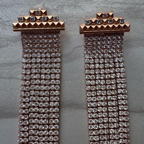 Kendra Scott Olympia rose gold earrings
